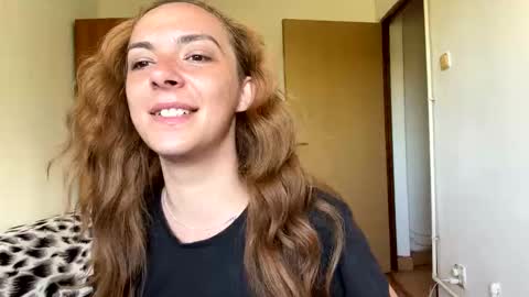 bellaqueen0701 online show from 05/29/26, 08:45