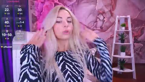 Snapshot of bellarayyy chatting on 12/02/25, 06:41 Bella online show from 12/02/25, 06:41