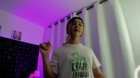 bellaroge online show from 04/21/26, 04:19