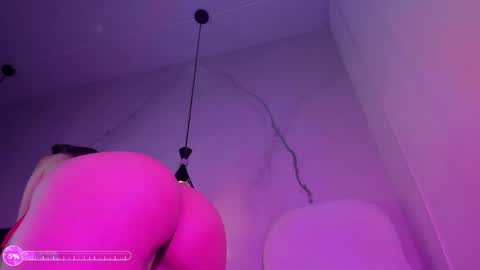 LUCIANA online show from 05/27/26, 09:01