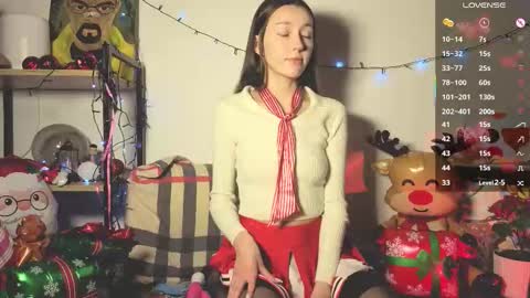 Snapshot of bellaward2 chatting on 12/20/25, 10:17 MY OLD PAGE IS NO LONGER. THIS IS MY NEW online show from 12/20/25, 10:17