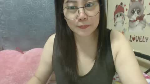 Snapshot of bellbabe chatting on 01/09/25, 03:01 Bella online show from 01/09/25, 03:01