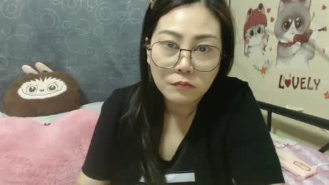 Snapshot of bellbabe chatting on 01/10/25, 03:16 Bella online show from 01/10/25, 03:16