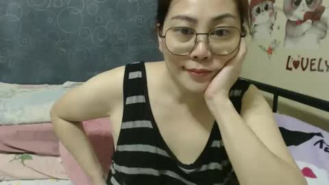 Snapshot of bellbabe chatting on 02/23/25, 12:41 Bella online show from 02/23/25, 12:41