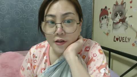 Snapshot of bellbabe chatting on 02/25/25, 09:02 Bella online show from 02/25/25, 09:02