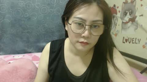 Snapshot of bellbabe chatting on 03/11/25, 01:59 Bella online show from 03/11/25, 01:59