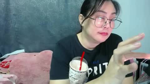 Snapshot of bellbabe chatting on 10/05/25, 08:34 Bella online show from 10/05/25, 08:34