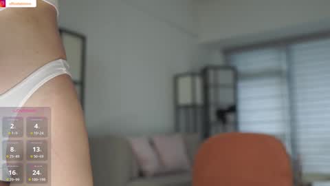 Snapshot of belle_adrienne chatting on 11/19/25, 06:35 Belle Adrienne IG online show from 11/19/25, 06:35