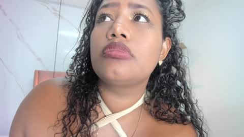 belle online show from 01/12/25, 01:42