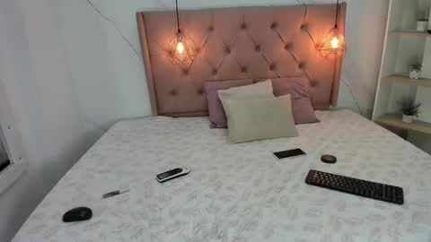 belle online show from 03/05/25, 09:37