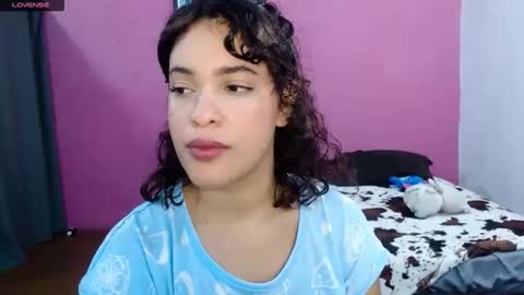 Snapshot of belle_katty000 chatting on 12/05/25, 08:16 SOFIA online show from 12/05/25, 08:16