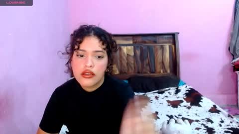 Snapshot of belle_katty000 chatting on 02/27/26, 09:48 SOFIA online show from 02/27/26, 09:48