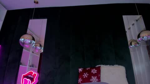 Kim online show from 03/02/25, 08:16