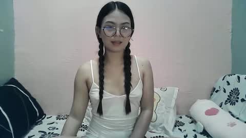 Snapshot of belle_ph chatting on 11/10/25, 11:37 Belle online show from 11/10/25, 11:37