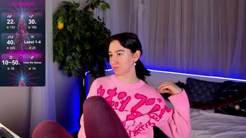 Snapshot of belle_via chatting on 12/25/24, 01:41 Bella online show from 12/25/24, 01:41