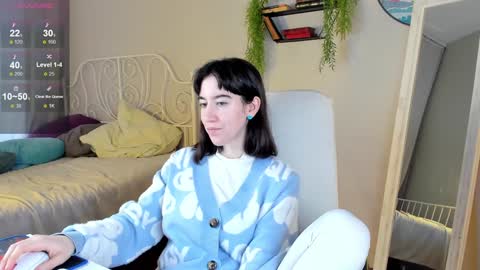 Snapshot of belle_via chatting on 01/17/25, 08:45 Bella online show from 01/17/25, 08:45