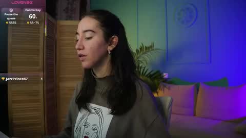 Snapshot of belle_via chatting on 10/22/25, 03:23 Bella online show from 10/22/25, 03:23