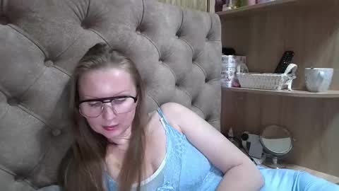 Amelia online show from 09/12/25, 05:24
