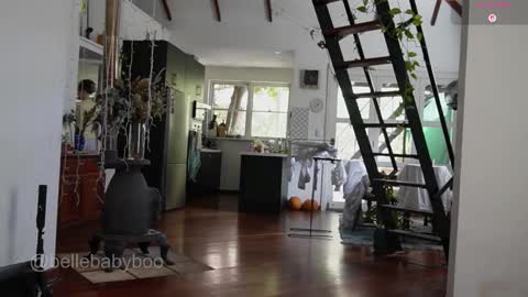 BELLE   online show from 02/25/26, 03:05