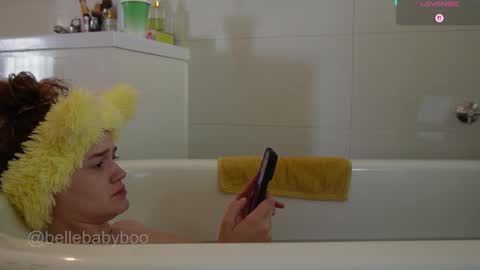 Snapshot of bellebabyboo chatting on 03/12/26, 02:39 BELLE online show from 03/12/26, 02:39