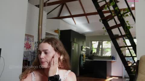 Snapshot of bellebabyboo chatting on 04/09/26, 01:27 BELLE online show from 04/09/26, 01:27