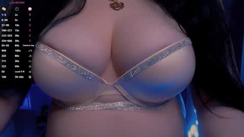 Hello I am kind friendly and cute girl online show from 10/19/25, 09:48