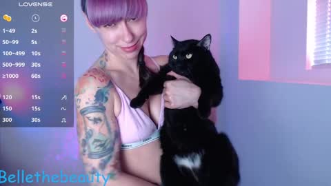 Snapshot of bellethebeauty20 chatting on 03/04/25, 06:18 Belle online show from 03/04/25, 06:18