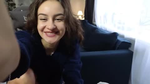 BelleWild online show from 10/03/25, 04:53