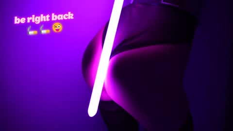 Your Annabelle Wolf  online show from 04/26/26, 07:00