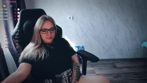 Your Annabelle Wolf  online show from 06/07/26, 12:53