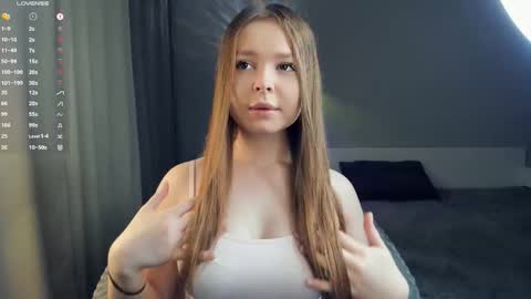 Bella online show from 10/05/25, 06:17