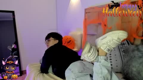 Neon online show from 10/20/25, 11:43