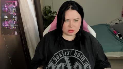 LinaBoo online show from 12/05/25, 05:27