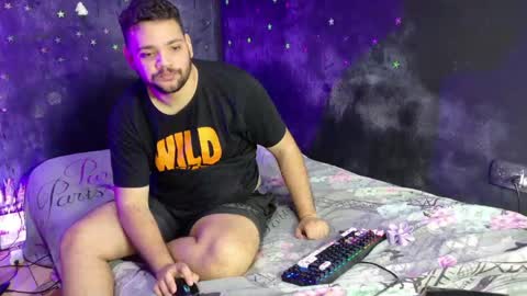 Snapshot of bellyjell chatting on 06/09/26, 02:12 Your New Girlfriend online show from 06/09/26, 02:12