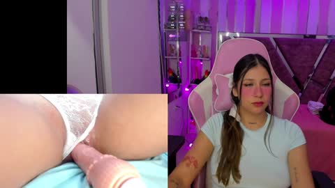 Snapshot of bellyrouse chatting on 01/14/25, 04:15 Belly Bella online show from 01/14/25, 04:15