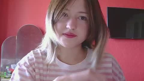 Snapshot of belovedmary chatting on 06/17/26, 08:06 belovedmary online show from 06/17/26, 08:06