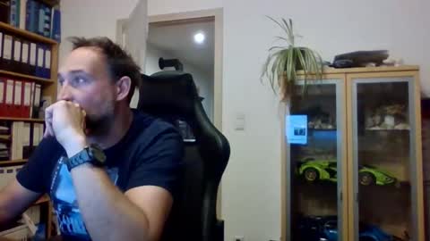 Snapshot of belvedere96 chatting on 05/18/26, 08:58 belvedere96 online show from 05/18/26, 08:58