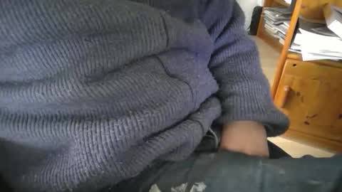 Snapshot of bemichel chatting on 03/25/26, 12:22 jaimetout online show from 03/25/26, 12:22