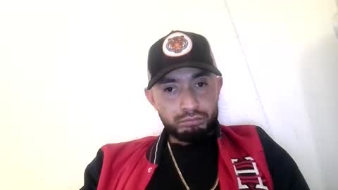 Snapshot of bemysecrett chatting on 12/25/24, 10:06 bemysecrett online show from 12/25/24, 10:06