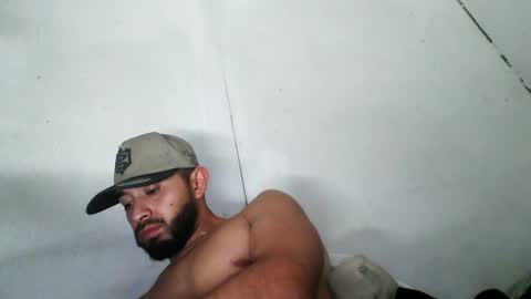 Snapshot of bemysecrett chatting on 02/27/25, 03:37 bemysecrett online show from 02/27/25, 03:37