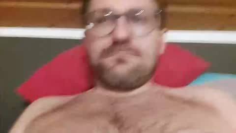 Snapshot of ben00189 chatting on 10/08/25, 06:38 ben00189 online show from 10/08/25, 06:38