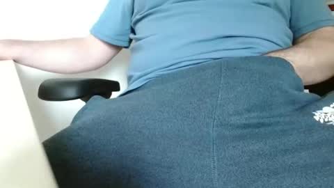 Snapshot of benben0310 chatting on 09/29/25, 10:31 benben0310 online show from 09/29/25, 10:31