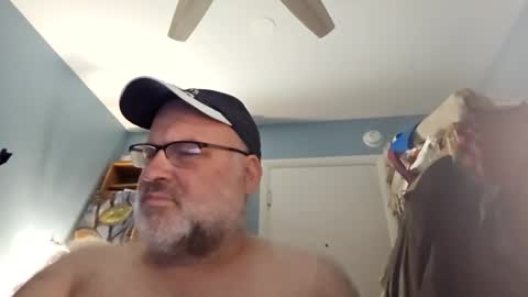 Bendavewill online show from 12/04/25, 10:24