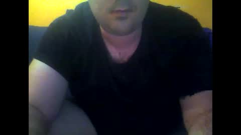 Snapshot of bender_35 chatting on 01/03/25, 12:11 bender_35 online show from 01/03/25, 12:11