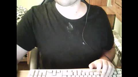 Snapshot of bender_35 chatting on 01/20/25, 01:18 bender_35 online show from 01/20/25, 01:18