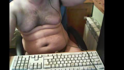 Snapshot of bender_35 chatting on 02/25/25, 02:03 bender_35 online show from 02/25/25, 02:03