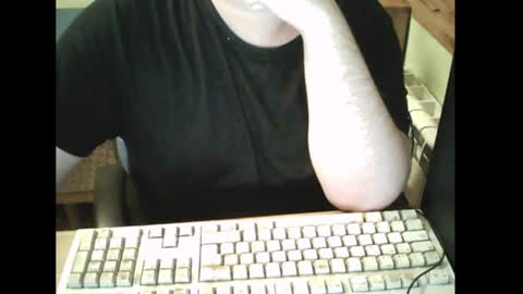 Snapshot of bender_35 chatting on 02/26/25, 12:38 bender_35 online show from 02/26/25, 12:38