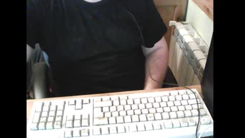 Snapshot of bender_35 chatting on 03/09/25, 12:53 bender_35 online show from 03/09/25, 12:53