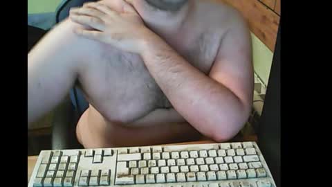 Snapshot of bender_35 chatting on 11/07/25, 06:19 bender_35 online show from 11/07/25, 06:19