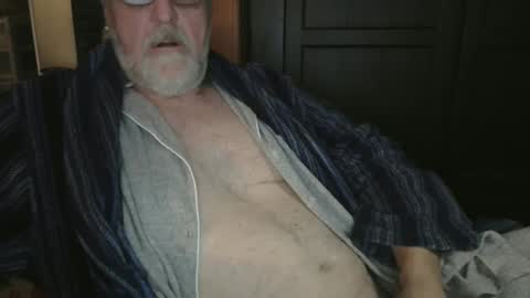 Snapshot of bendrinkin chatting on 01/19/25, 10:17 bendrinkin online show from 01/19/25, 10:17